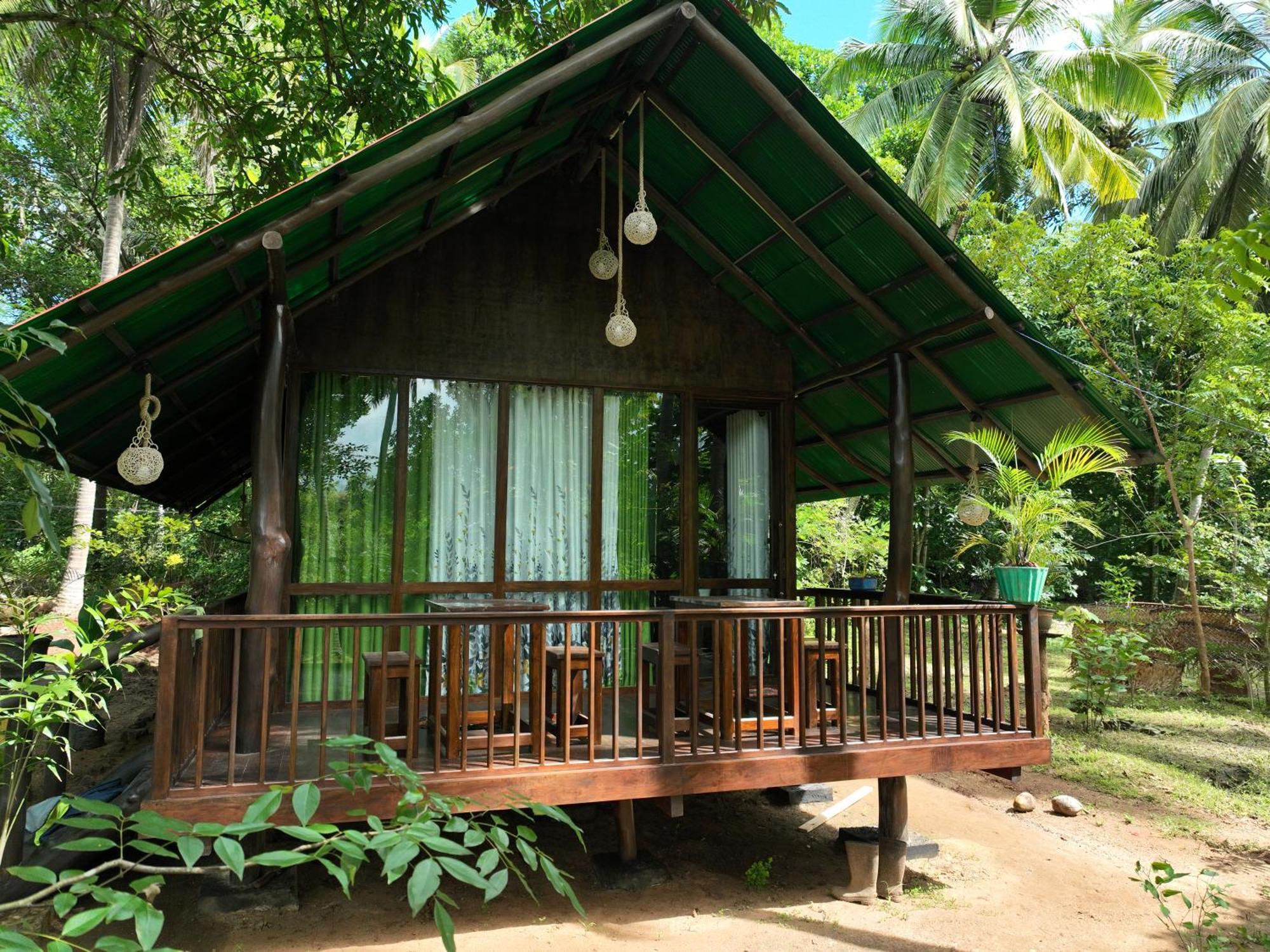 Coconut Tree House Hotell Udawalawe Exteriör bild